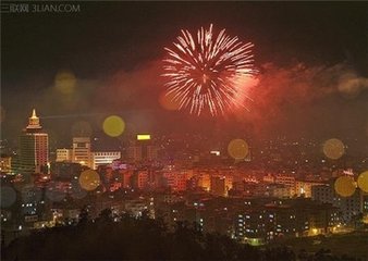 乙丑除夕追往愤五百字