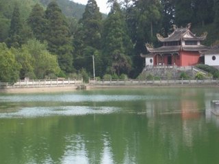 游雪峰将至大目溪