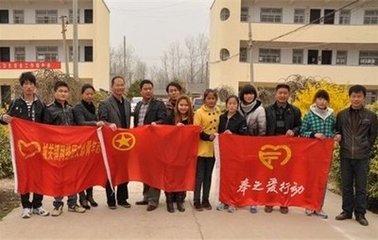 送蒙城簿谢煜先辈