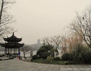 答张学士西湖即席