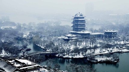 朝中措·疏疏帘幕映娉婷