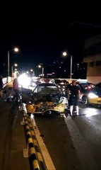 重经巴丘追感（开成初，陪故员外从翁诗酒游泛）