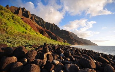 巴陵寄李二户部、张十四礼部（时贬岳州司马