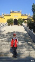 游南峰寺有支遁放鹤亭