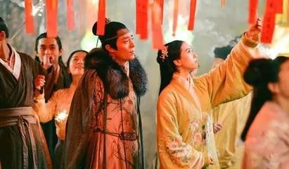 钱塘上元夜祥符寺陪咨臣郎中丈燕席