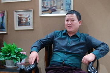 三月谢吴子文
